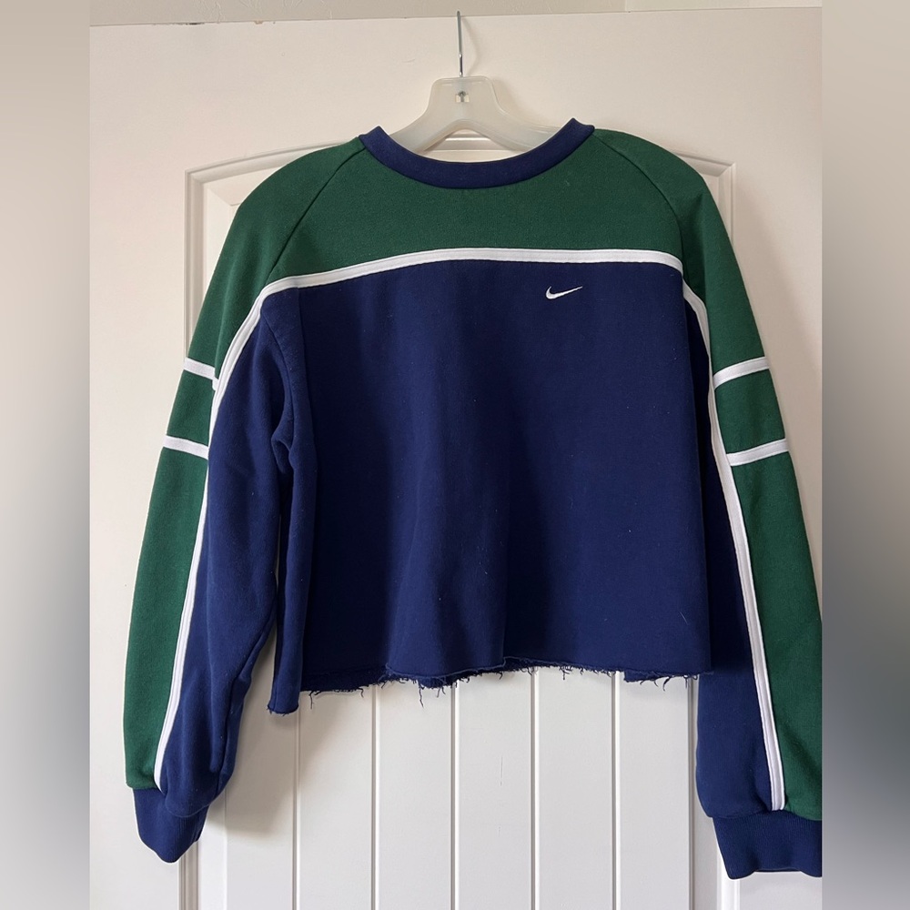 Vintage cropped Nike crew neck